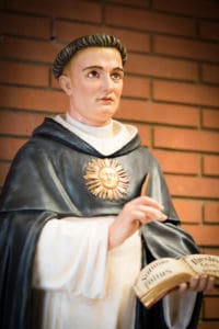 st thomas aquinas statue